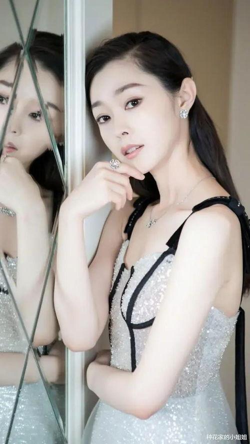 长腿露可在线视频,网络红人健身舞蹈视频走红，展现青春活力